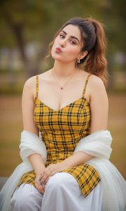 Call Girls in Crown Plaza Lahore